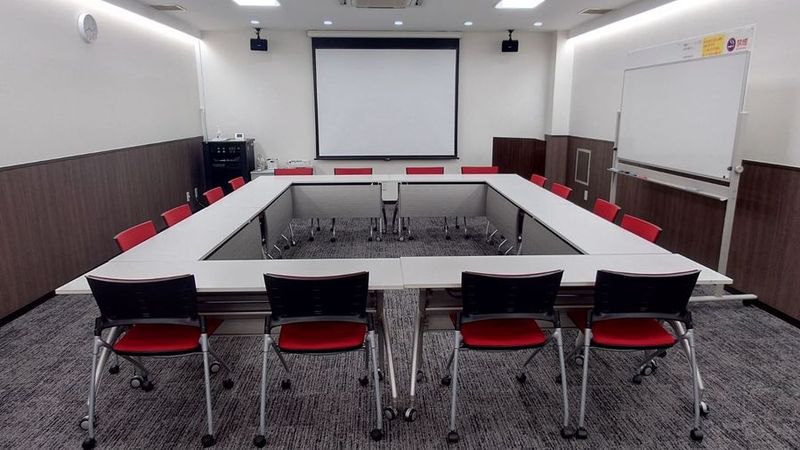 ニュー共栄ビル(大阪梅田)「地下レンタルスペース＆大会議室」 - ニュー共栄ビル(大阪梅田)「地下レンタルスペース＆大会議室」