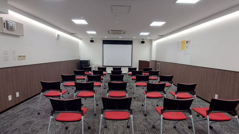 ニュー共栄ビル(大阪梅田)「地下レンタルスペース＆大会議室」 - ニュー共栄ビル(大阪梅田)「地下レンタルスペース＆大会議室」