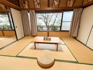 和室 - Makoto古民家ー若宮苑 Makoto古民家 若宮苑｜【春限定】庭に本物の桜が咲く一棟貸切の室内の写真