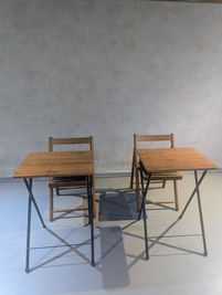 折りたたみ椅子、机×２ - レンタルスタジオ 国分寺リノ 【新規オープン記念！お試し価格】レンタルスタジオ 国分寺リノの設備の写真