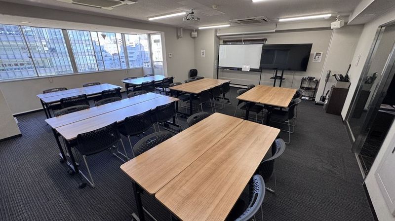 【神田・神保町】徒歩3分！駅近大型セミナールーム『コアラ会議室』 - 神保町・神田の貸スペース『コアラ会議室』