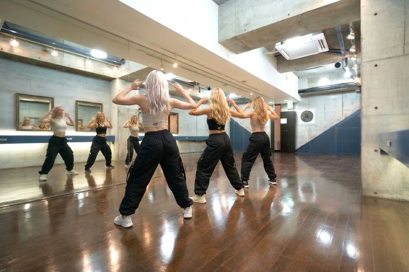 登戸駅前ダンスＢＡＳＥ - 登戸駅前ダンスＢＡＳＥ