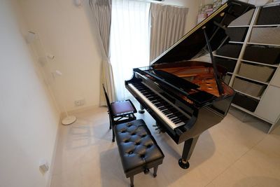 アートレイピアノスタジオ アートレイピアノスタジオ｜YAMAHA C3｜撮影可の室内の写真