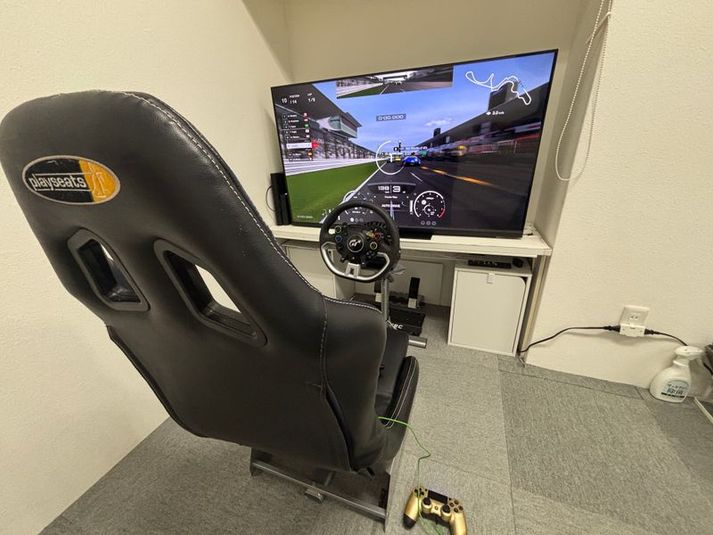 GT7ハンコンレーシング体験ルーム - 新大宮相談ルーム