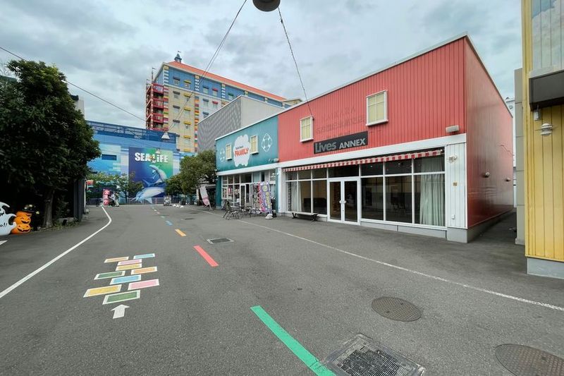 LivesANNEX - LivesANNEX