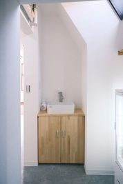 NINJIN教室 設備完備の貸し教室の室内の写真