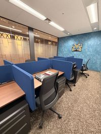 ドリンク付☕️｜Regus コワーキングデスク｜信頼ある環境で使える開放的なワークスペース - リージャス会議室 Signature新宿アイランドタワー