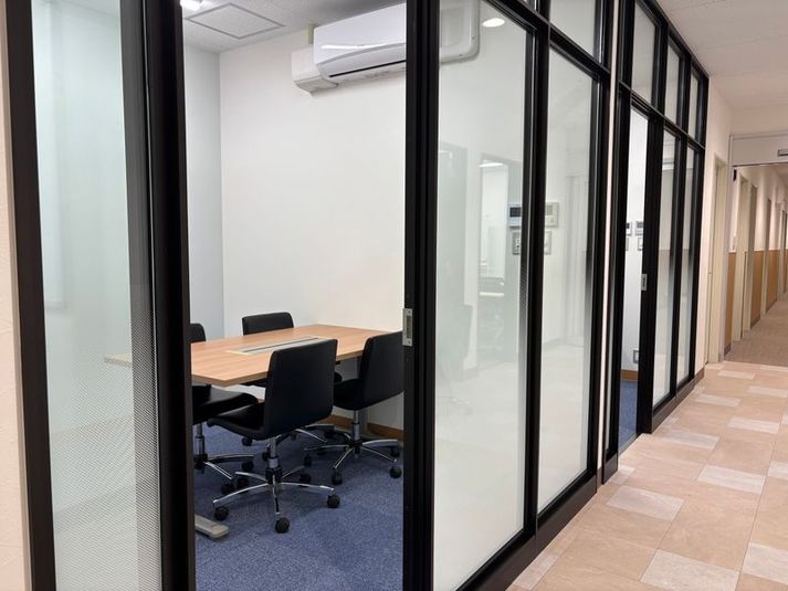 室内 - 埼玉カンファレンスセンター 【コープかすかべテラス】会議室3の室内の写真