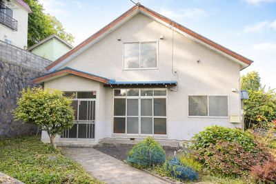 庭がある三角屋根のお家 - Otaroom 【Otaroom】小樽駅近/小樽運河近/駐車場あり/撮影・女子会の外観の写真