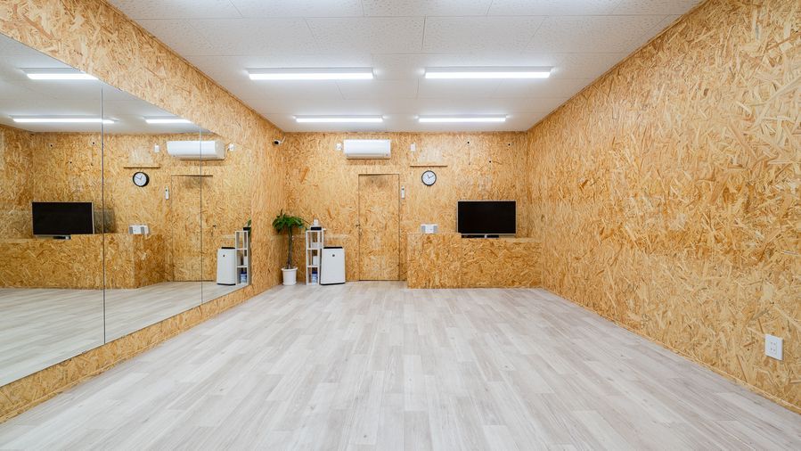 平塚24Hダンススタジオ浅間町店｜大型鏡・高音質スピーカー完備】を