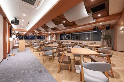 【メインフロア】- グレイドパーク 新橋駅前7F（銀座口） の写真 - グレイドパーク 新橋駅前7F（銀座口）の室内の写真