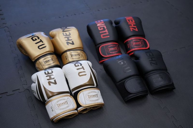 全面マット！24H格闘技、フィットネス自主練ジム - ALWAYS BOB