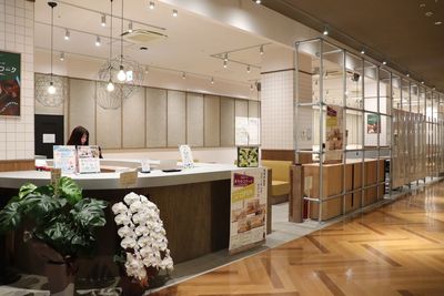受付 - 大分オーパまちのコワークpowered by ATOMica 貸し会議室 3（6名用）の入口の写真