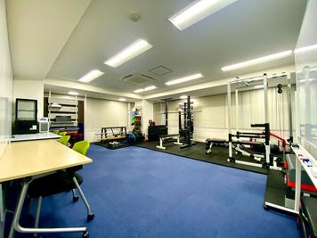 個室でパーソナルトレーニング・レッスンに最適！広いスペース/トレーニング器具あり/Wi-Fi利用可 - SWIC東日本橋[＊NSビル4階に移転]