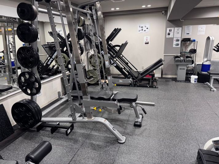 ジム内 - TakeFit大阪南森町の室内の写真