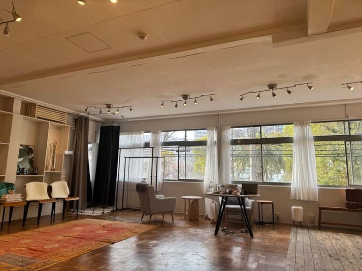 プロジェクター付レンタルスペース - MER-osaka-