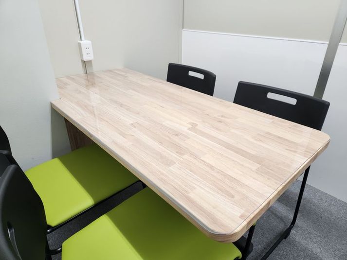 岡山駅徒歩5分✨高速WIFI 4名利用可能！面接や打合せに最適✨ - 岡山駅前J-ROOM