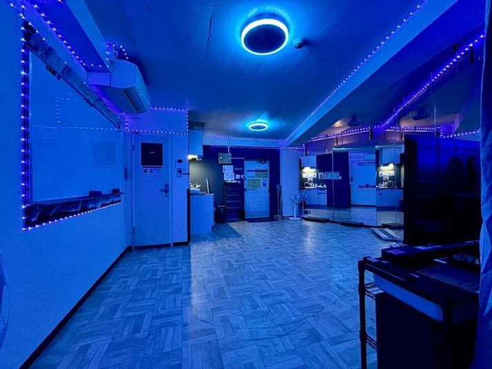 東新宿歌舞伎町のだんだだん【3F】Dance the Dance - 新宿ミネルバビル