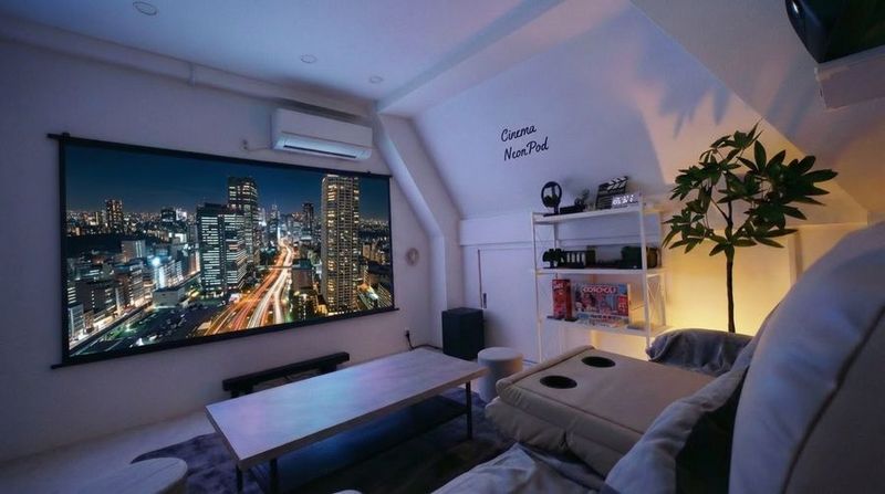 小川町駅・淡路町駅・新御茶ノ水駅すぐのプライベートシアタールーム - Cinema Neon Pod / シネマネオンポッド秋葉原