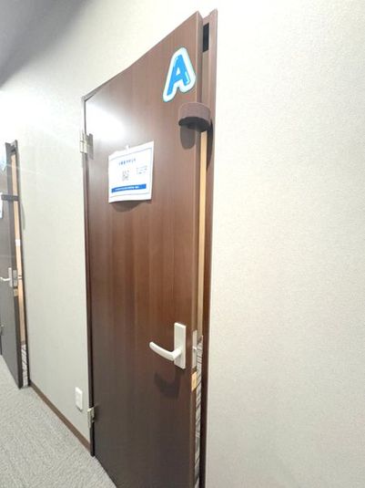 勉強カフェ大阪上本町完全個室ブースの直接予約(A-Room) - 勉強カフェ大阪上本町ANNEX