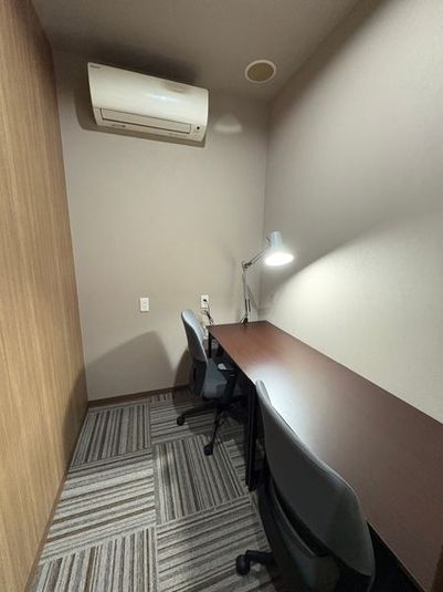 勉強カフェ大阪上本町ANNEX 勉強カフェ大阪上本町完全個室ブースの直接予約(A-Room)の室内の写真