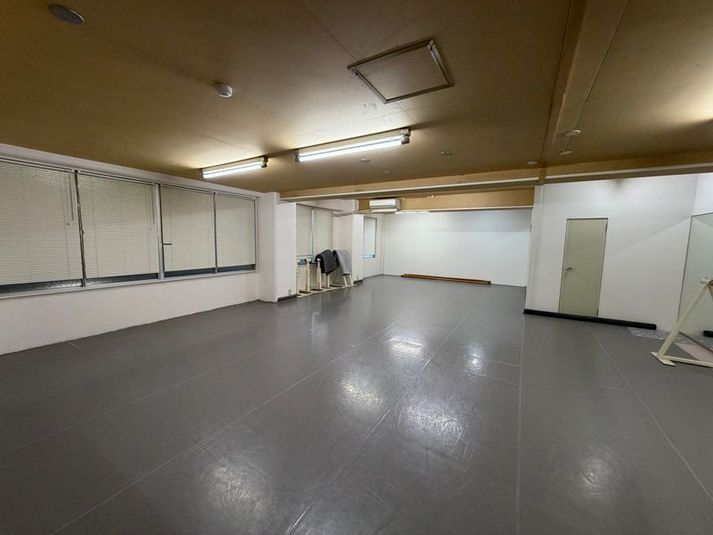 バレエバー付きレッスンスタジオ - 田口まさみバレエスタジオ