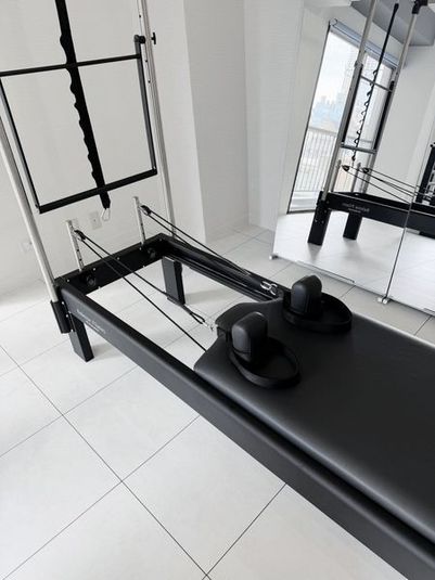 【基本プラン】キャフォーマー・チェア・バレル完備 - Pilates Studio Lui 目黒店