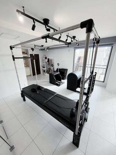 【基本プラン】キャフォーマー・チェア・バレル完備 - Pilates Studio Lui 目黒店