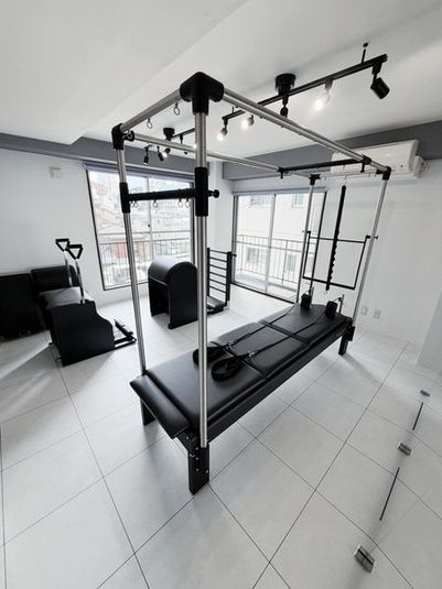 【レビュー投稿プラン】キャフォーマー・チェア・バレル完備 - Pilates Studio Lui 目黒店