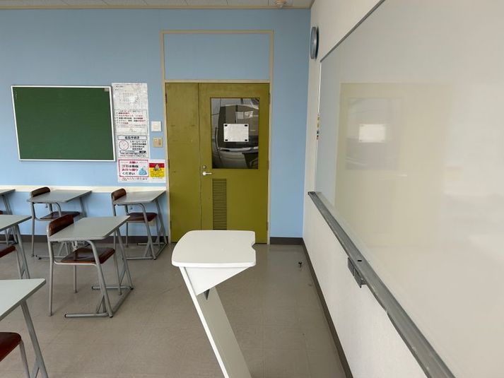 東町301会議室[定員25+予備椅子] - みんなの貸会議室　那覇東町店