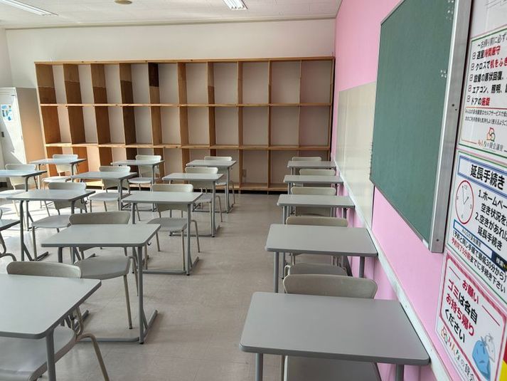 東町302会議室[定員25+予備椅子] - みんなの貸会議室　那覇東町店