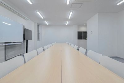 【Leaf京都駅前（大会議室）】 Leaf京都駅前（大会議室）の室内の写真