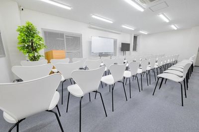 【Leaf京都駅前（大会議室）】 Leaf京都駅前（大会議室）の室内の写真