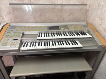 ヤマハエレクトーンELS01C - ヤマハミュージックオークセンター オークセンターF部屋の室内の写真