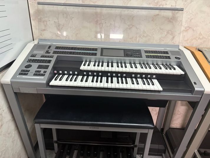 オークセンターF部屋 - ヤマハミュージックオークセンター