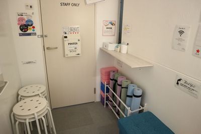 待合室 - Dance studio 私が主役 大阪、南森町のレンタルスタジオ。の室内の写真