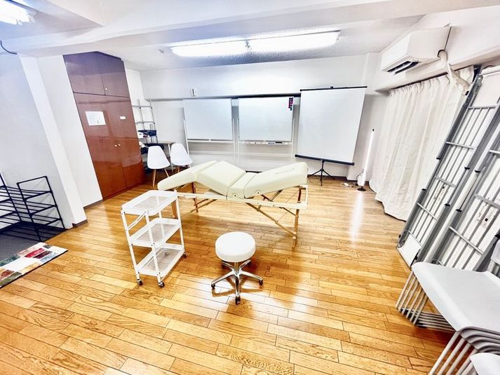 レンタルサロン出来る多目的スペース - ＜カラフルスペース＞