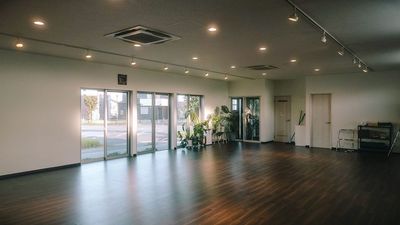 Dance space BUG FIX. レンタルスペースの室内の写真