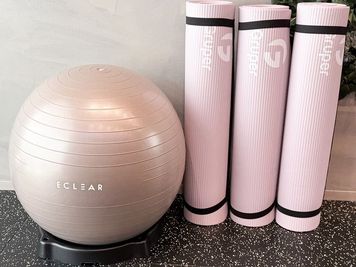 バランスボール、ヨガマット - コアフィットジム武蔵小杉の設備の写真