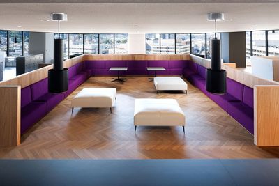 COWORKING SPACE WORK@NAGASAKIの室内の写真