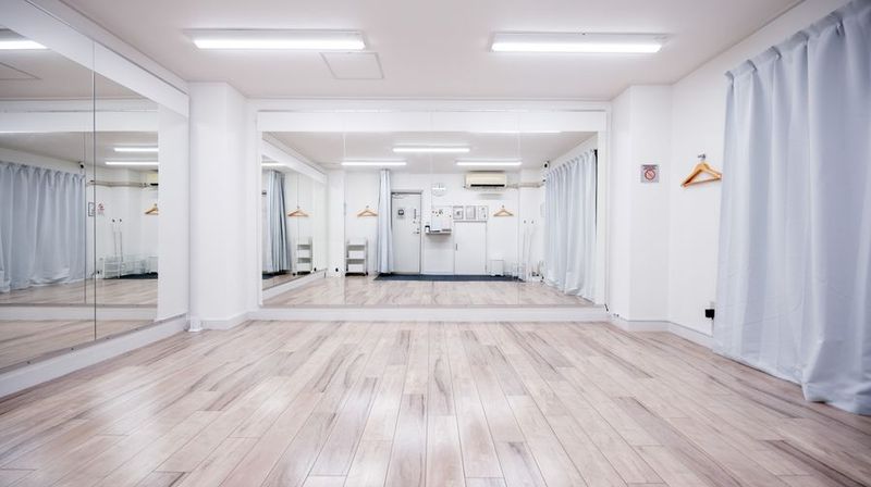 【神戸主要駅徒歩圏内】格安でレッスンができるレンタルスタジオ - レンタルスタジオaile(エール) 神戸三宮店