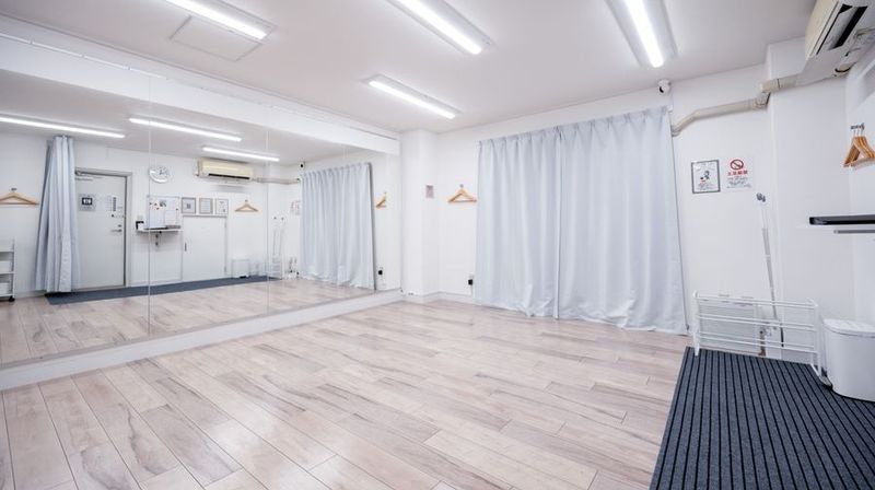 【神戸主要駅徒歩圏内】格安でレッスンができるレンタルスタジオ - レンタルスタジオaile(エール) 神戸三宮店