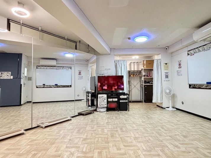 東新宿歌舞伎町のだんだだん【3F】Dance the Dance - 新宿ミネルバビル