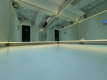 10㎡のスタジオ - ソウルアロースタジオ新宿 ダンス練習スタジオ・多目的レンタルスペースBの室内の写真
