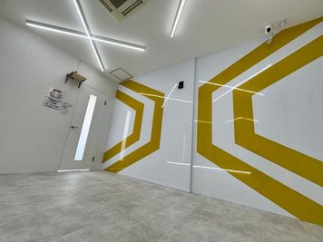 【BUZZ福岡西新】ダンスレンタルスタジオ 24時間OK BUZZ福岡西新 3st｜ダンス・配信におすすめ！の室内の写真