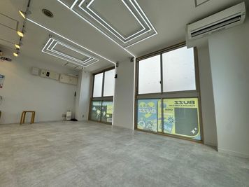 【BUZZ福岡西新】ダンスレンタルスタジオ 24時間OK BUZZ福岡西新 1st｜ダンス・ヨガにおすすめ！の室内の写真