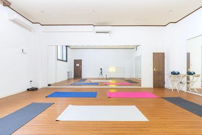 ヨガマットを敷いた写真 - B.V.Dスタジオ四谷　新サイトの為5/1～受付開始 B.V.Dスタジオ四谷の室内の写真