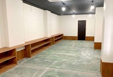 無料駐車場完備、用途は無限！余裕の52㎡、イベント・会議・セミナーから日曜大工等、様々な用途に使えるスペース - ビジネスクリエーターズ小田原