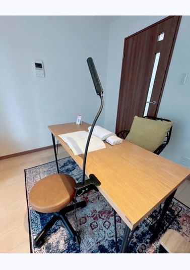 ネイル、エステ、リラク系シェアサロン! - LyN