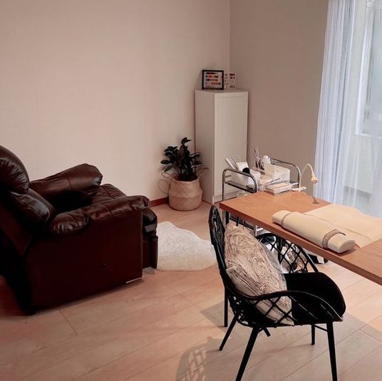 ネイル、エステ、リラク系シェアサロン! - LyN